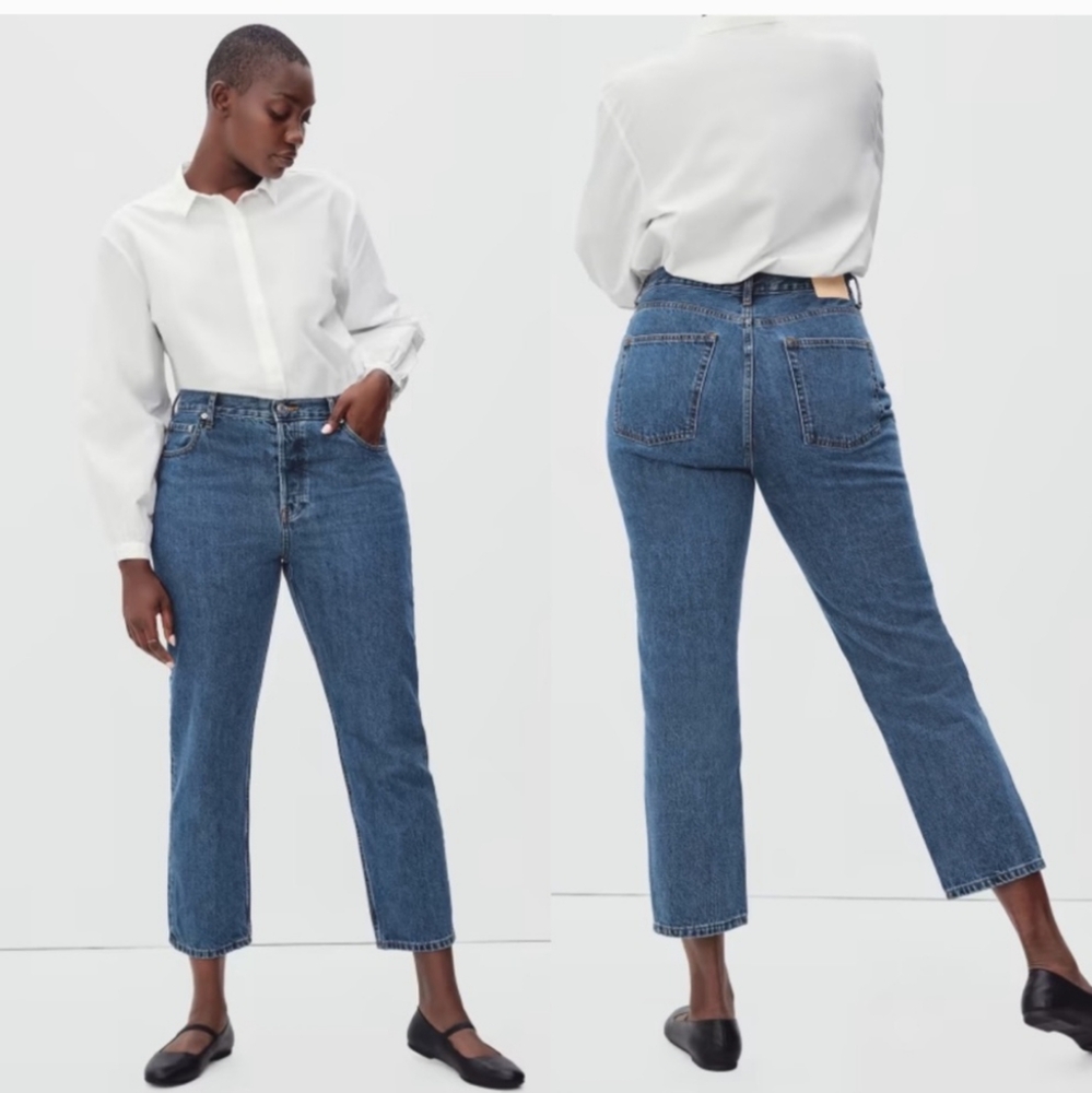the curvy 90s cheeky straight jean
